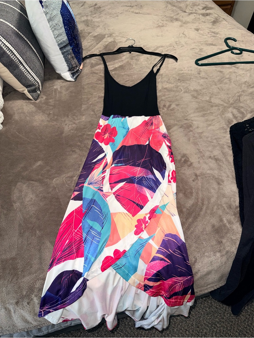 Women’s Black & Multicolor Tropical Maxi Dress